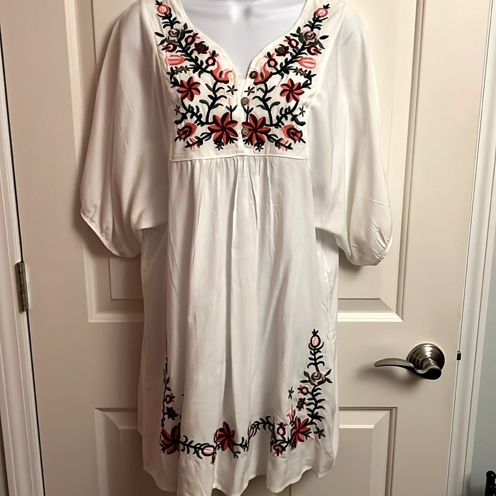 New Boho Floral Embroidered White Tunic Dress